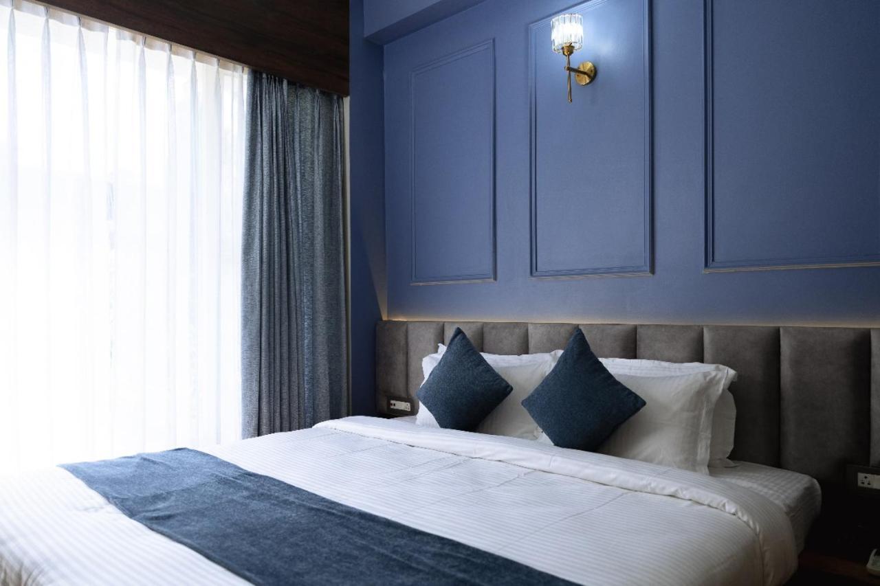Hotel Kamrupa Guwahati Ngoại thất bức ảnh